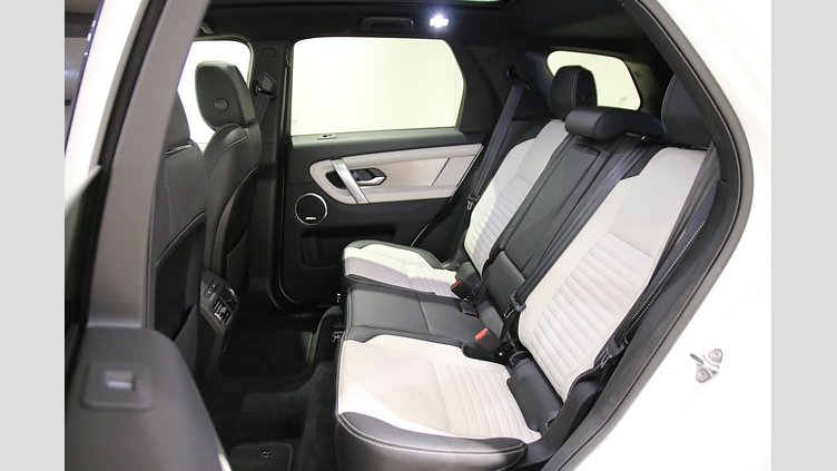 2025 認定中古車 Land Rover Discovery Sport フジホワイト プラグインハイブリッド（ガソリン） Dynamic HSE