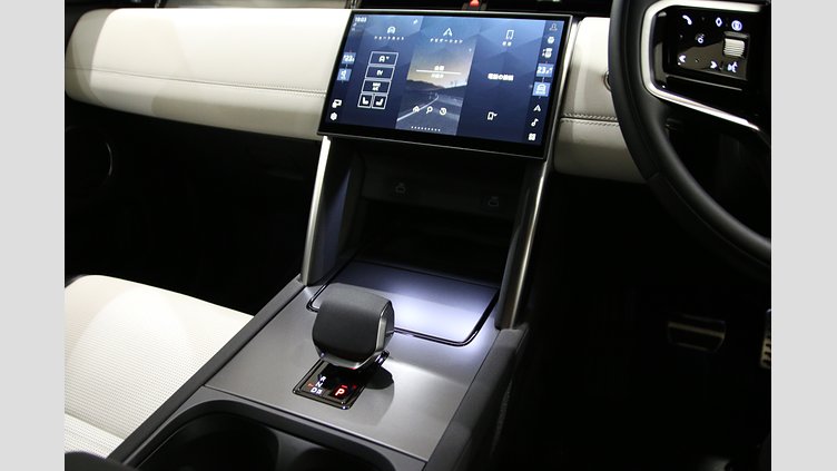 2025 認定中古車 Land Rover Discovery Sport フジホワイト プラグインハイブリッド（ガソリン） Dynamic HSE