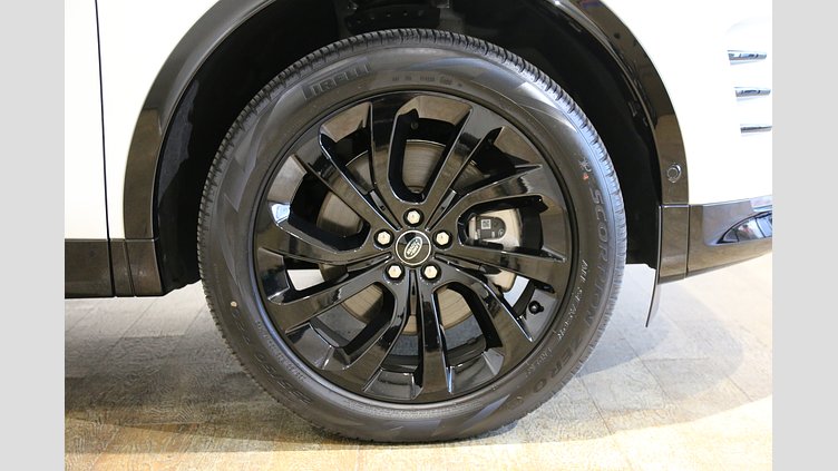 2025 認定中古車 Land Rover Discovery Sport フジホワイト プラグインハイブリッド（ガソリン） Dynamic HSE