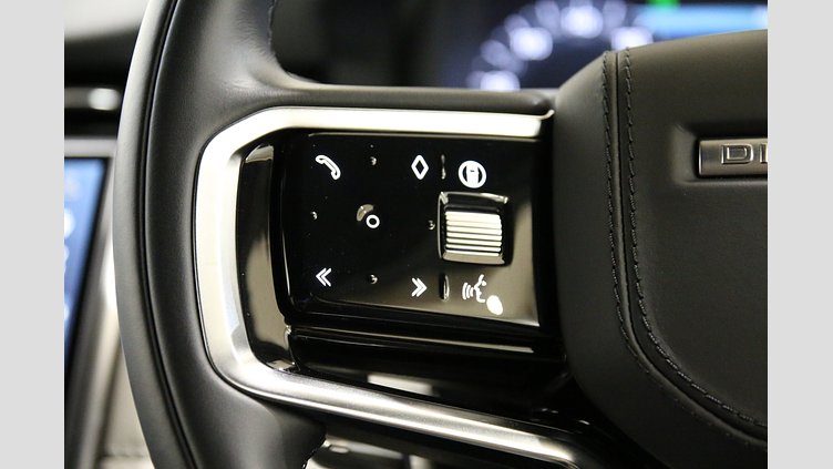 2025 認定中古車 Land Rover Discovery Sport フジホワイト プラグインハイブリッド（ガソリン） Dynamic HSE