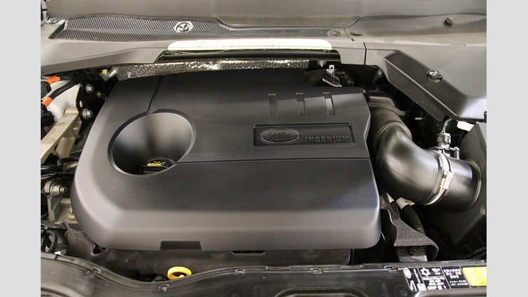 2025 認定中古車 Land Rover Discovery Sport フジホワイト プラグインハイブリッド（ガソリン） Dynamic HSE