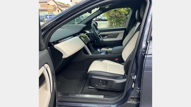 2023 認定中古車 Land Rover Discovery Sport ヴァレジネブルー D200マイルドハイブリッド（ディーゼル） 標準ホイール DYNAMIC SE