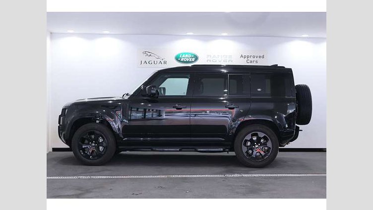 2023 認定中古車 Land Rover Defender 110 サントリーニブラック D300 AWD（AT） X-DYNAMIC SE