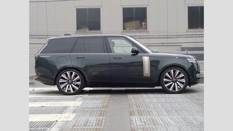 2023 認定中古車 Land Rover Range Rover ベルグレイヴィアグリーン P530 AWD（AT） スタンダードホイールベース SV