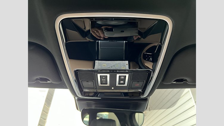 2024 認定中古車 Land Rover Range Rover Velar カルパチアングレイ P400eプラグインハイブリッド（ガソリン） スタンダードホイールベース Dynamic HSE