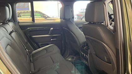 Defender 110 7