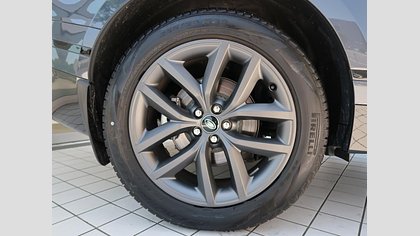 Range Rover Velar 9