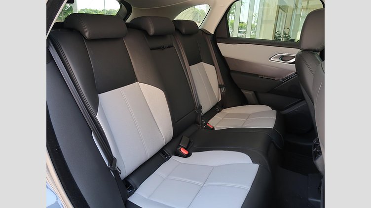 2024 認定中古車 Land Rover Range Rover Velar ヴァレジネブルー P250ガソリン スタンダードホイールベース Dynamic SE