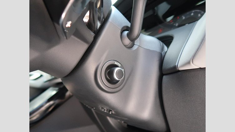 2024 認定中古車 Land Rover Range Rover Velar ヴァレジネブルー P250ガソリン スタンダードホイールベース Dynamic SE