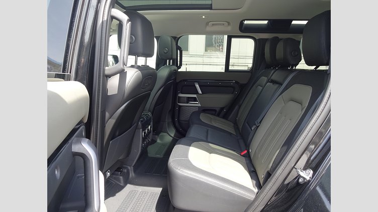 2021 認定中古車 Land Rover Defender 110 サントリーニブラック D300 AWD（AT） X-DYNAMIC SE