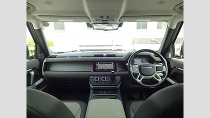 Defender 110 8