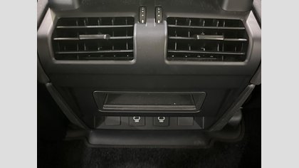 Defender 110 43