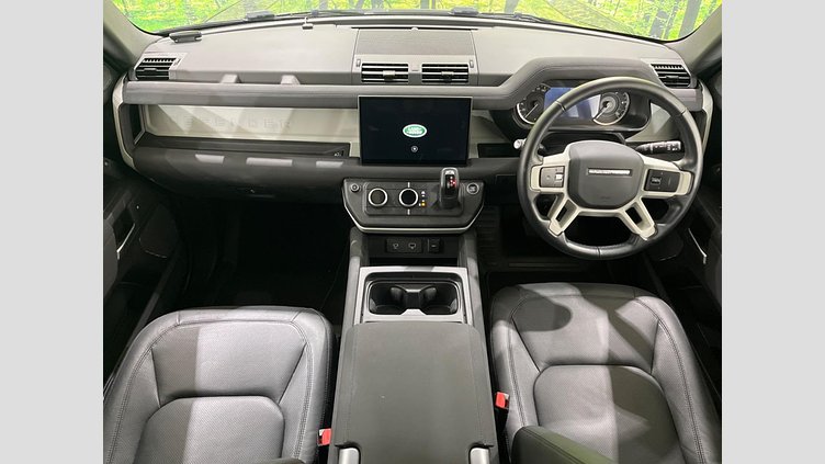 2022 認定中古車 Land Rover Defender 110 サントリーニブラック D300 AWD（AT） S