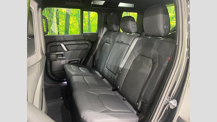 2023 認定中古車 Land Rover Defender 110 サントリーニブラック D300 AWD（AT） X-DYNAMIC SE