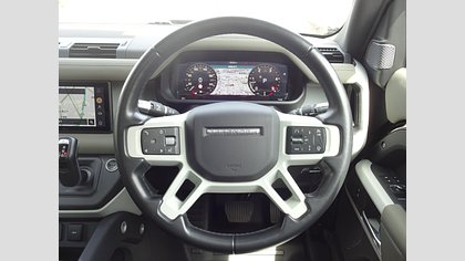 Defender 110 14