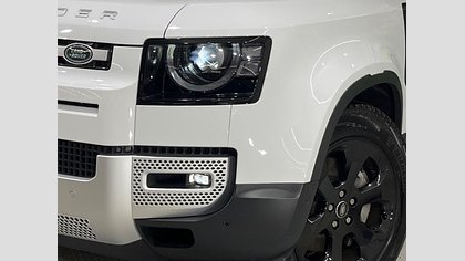 Defender 110 8