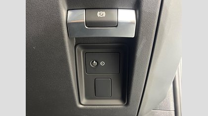 Defender 110 49