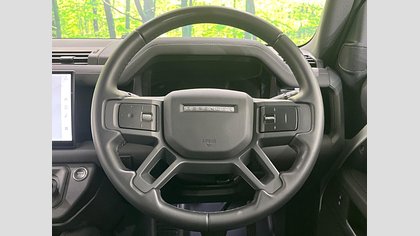 Defender 110 12