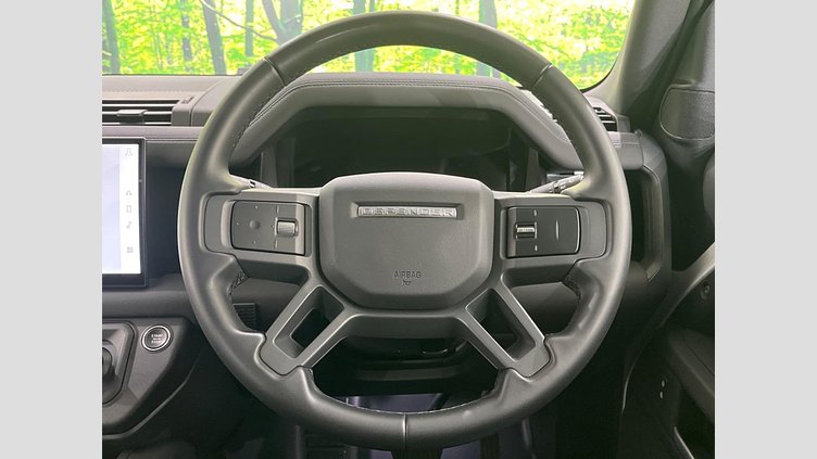 2024 認定中古車 Land Rover Defender 110 フジホワイト D350 ディーゼルマイルドハイブリッド S