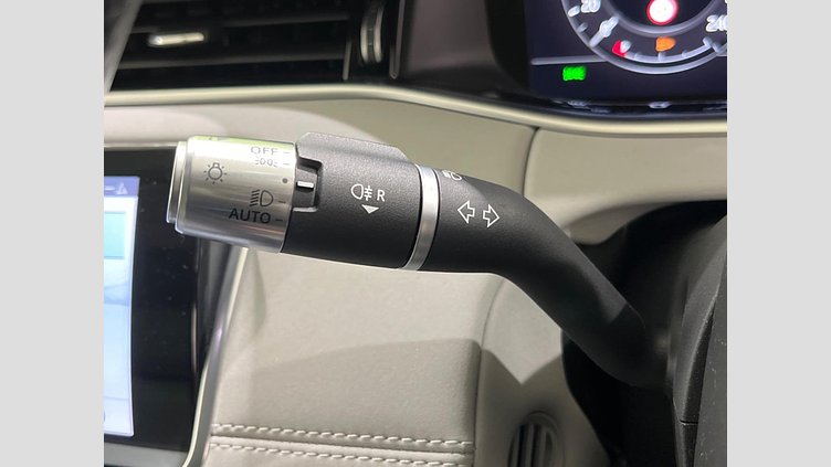 2020 認定中古車 Land Rover Range Rover Evoque フジホワイト D180 SE