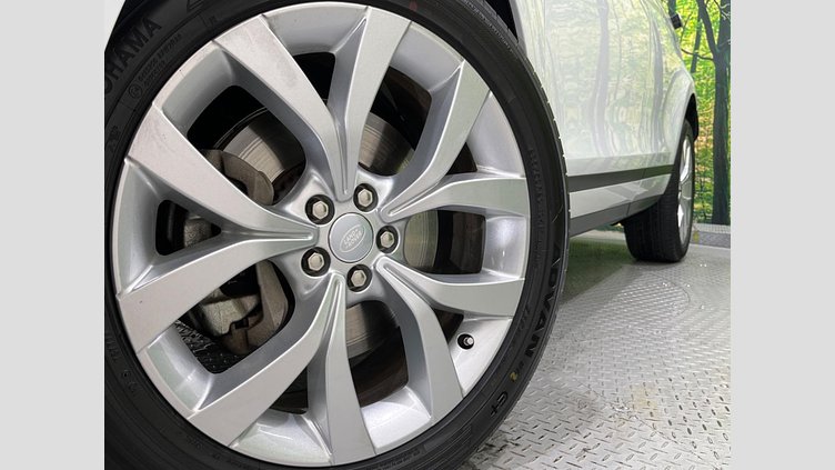 2020 認定中古車 Land Rover Range Rover Evoque フジホワイト D180 SE
