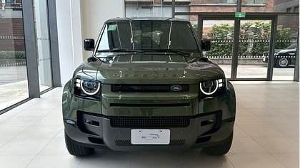 Defender 110 2
