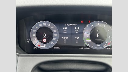 Range Rover Velar 17