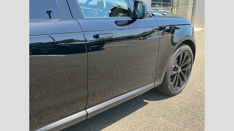 2025 認定中古車 Land Rover Range Rover Sport サントリーニブラック D300マイルドハイブリッド スタンダードホイールベース S