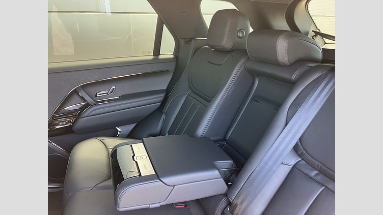 2025 認定中古車 Land Rover Range Rover Sport サントリーニブラック D300マイルドハイブリッド スタンダードホイールベース S