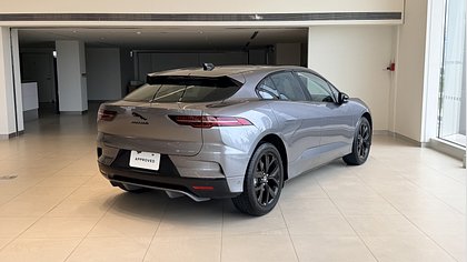 I-Pace 4
