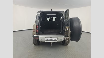 Defender 110 9