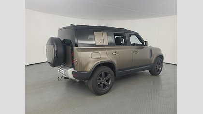 Defender 110 5