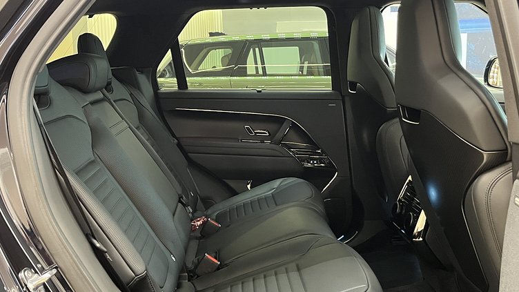2025 新車 Land Rover Range Rover Sport (1FB) Constellation Blue 星空藍 P635 Petrol Mild Hybrid 標準軸距 SV Carbon