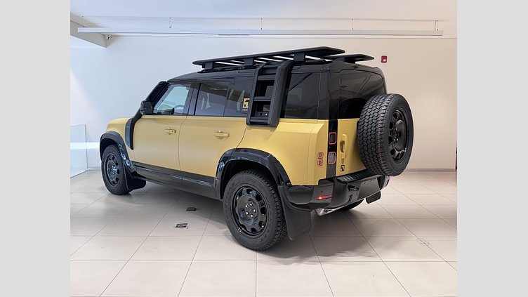 2026 Seminuevos Approved Land Rover Defender 110 Deep Sandglow Yellow P400 Gasolina MHEV Trophy Edition in Deep Sandglow Yellow
