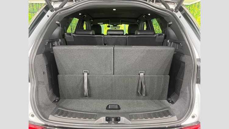 2020 認定中古車 Land Rover Discovery Sport ユーロンホワイト P250 AWD（オートマチック）  R-DYNAMIC S