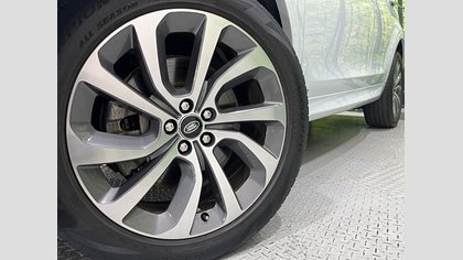 Discovery Sport 8