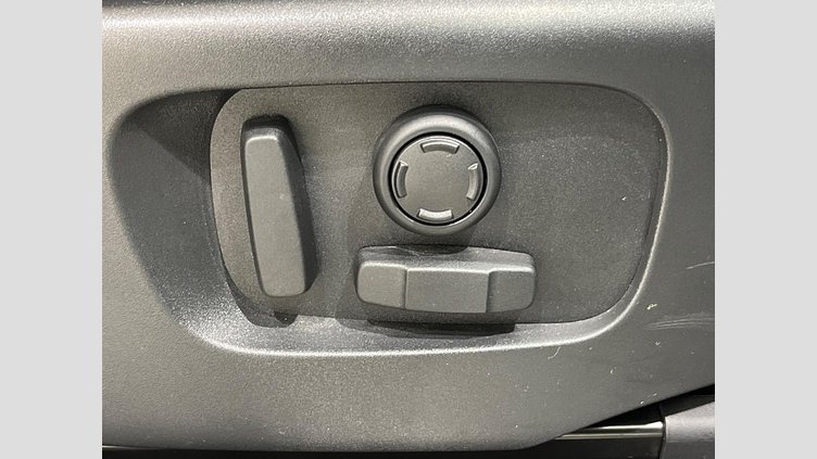2020 認定中古車 Land Rover Discovery Sport ユーロンホワイト P250 AWD（オートマチック）  R-DYNAMIC S