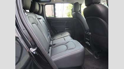 Defender 110 49