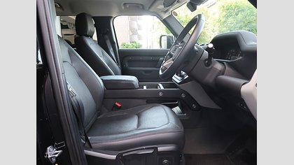 Defender 110 21