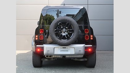 Defender 110 17