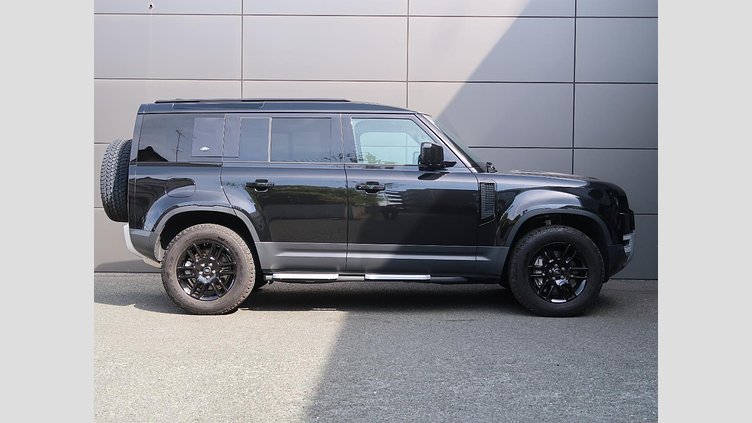 2023 認定中古車 Land Rover Defender 110 サントリーニブラック D300 AWD（AT） S