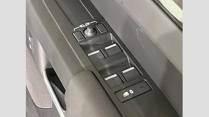 Defender 110 59