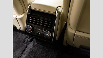 Range Rover 73