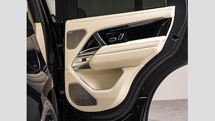 Range Rover 27