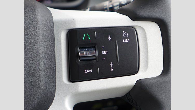 2024 認定中古車 Land Rover Defender 110 フジホワイト D350 ディーゼルマイルドハイブリッド S