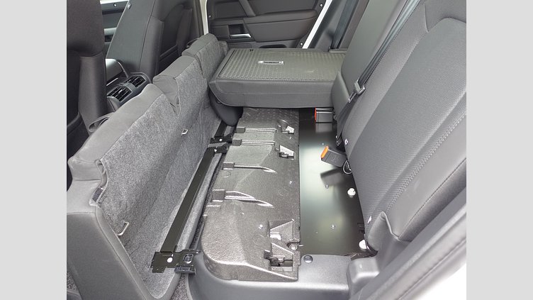 2024 認定中古車 Land Rover Defender 110 フジホワイト D350 ディーゼルマイルドハイブリッド S