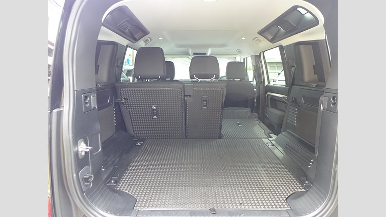 2024 認定中古車 Land Rover Defender 110 フジホワイト D350 ディーゼルマイルドハイブリッド S