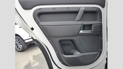 Defender 110 32