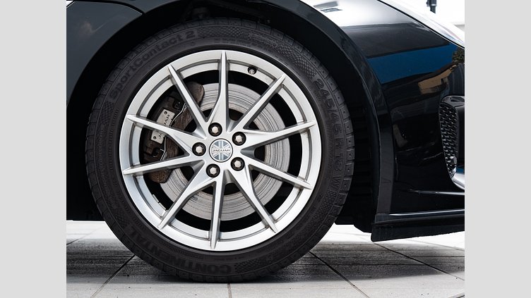2018 認定中古車 Jaguar F-Type Narvik Black 2.0 litre i4P Petrol クーペ