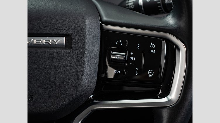 2021 認定中古車 Land Rover Discovery Sport サントリーニブラック P200 AWD（オートマチック） SE　P200　7人乗り